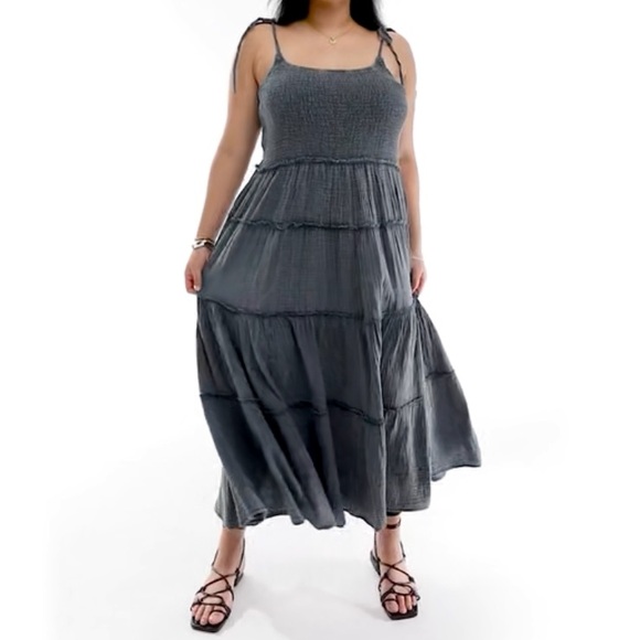 COLLUSION Plus double cloth shirred tiered cami maxi sun dress Charcoal Gray - Picture 1 of 10
